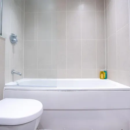 Appartamento 2br Centre Flat, Balcony And Views - Sleeps 8 Leeds (West Yorkshire)