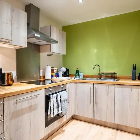 Apartment 2br Centre Flat, Balcony And Views - Sleeps 8