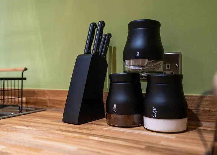 公寓 2br Centre Flat, Balcony And Views - Sleeps 8