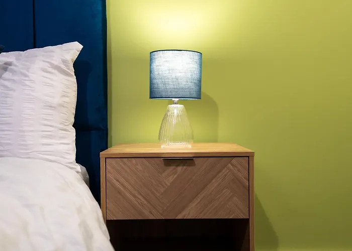 2br Centre Flat, Balcony And Views - Sleeps 8 公寓 利兹