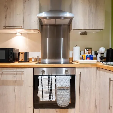 Апартаменты 2br Centre Flat, Balcony And Views - Sleeps 8